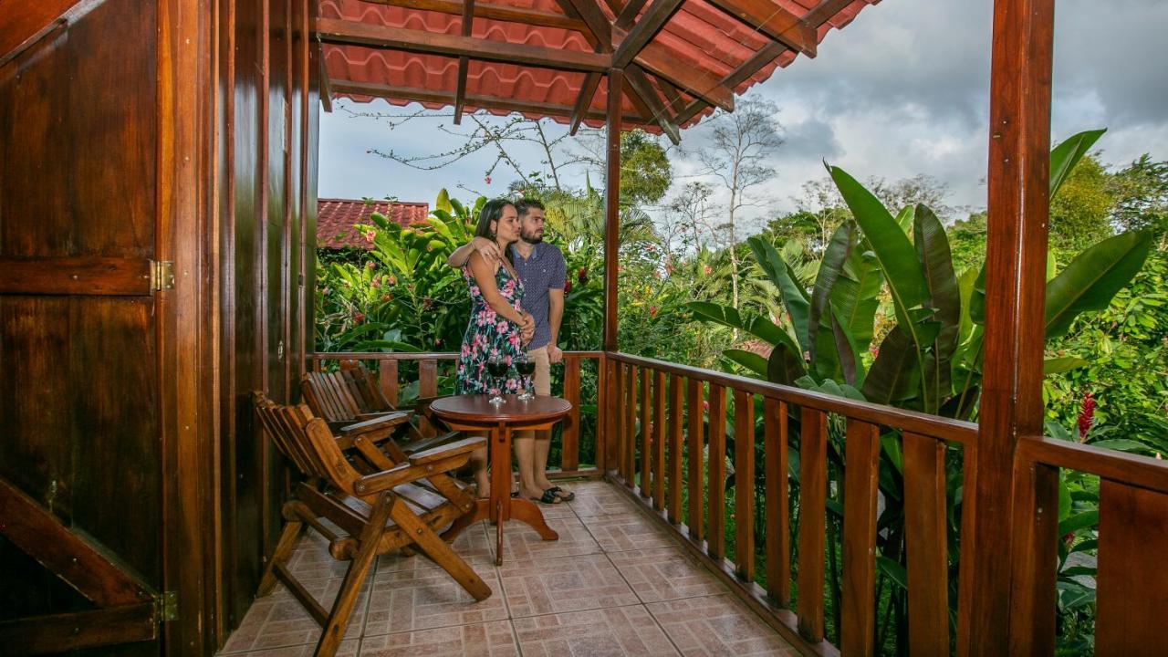 Hotel Rancho Cerro Azul La Fortuna Exterior foto